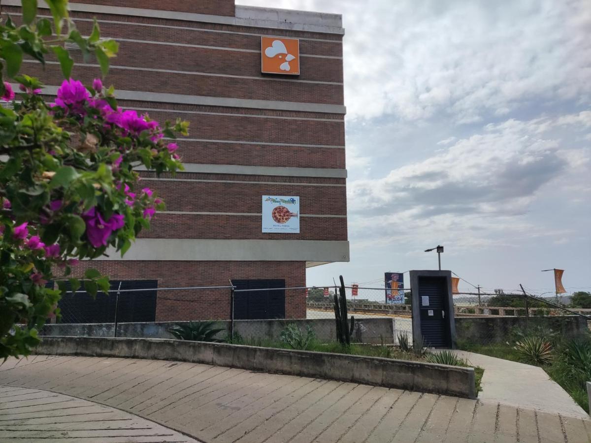 Apartamento Aeropuerto Maiquetia En Planta Baja Catia La Mar Exteriör bild